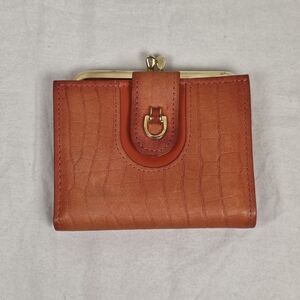 Vintage Amity Cowhide Leather Wallet 1960s Kiss Lock